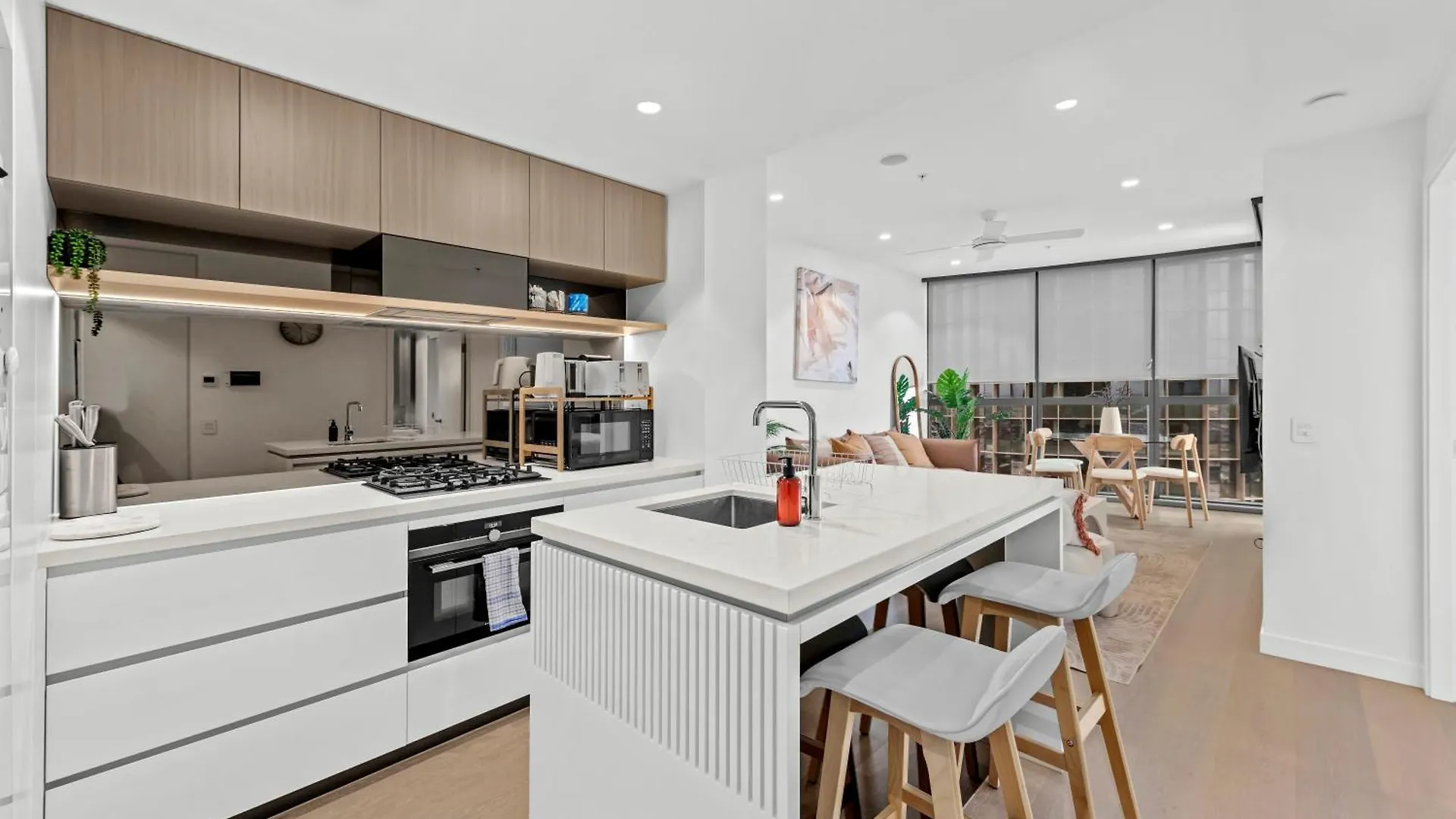 Queens Wharf - Luxe 1Br With Stunning Views And Pool Brisbane 0*,  Australia